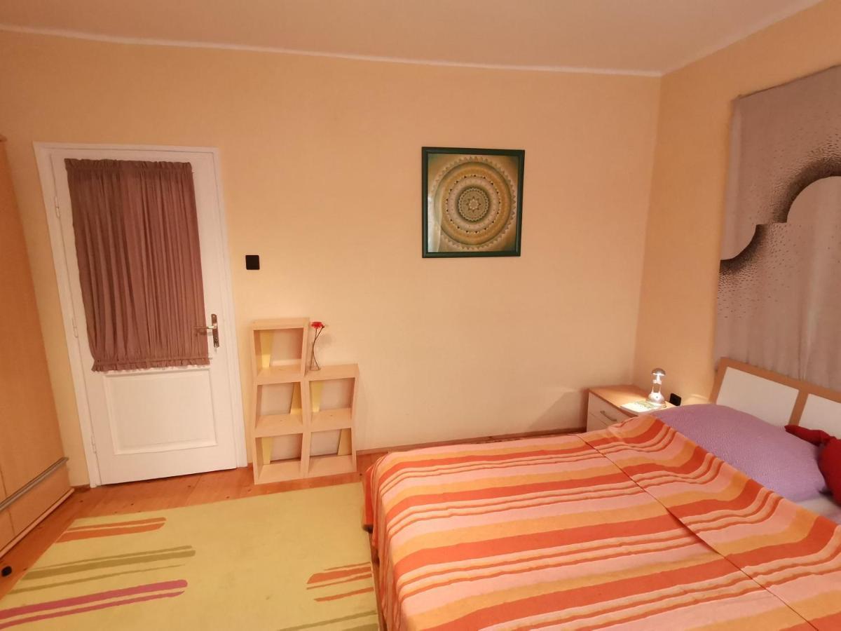 Marika Apartman Hajduszoboszlo Exterior photo